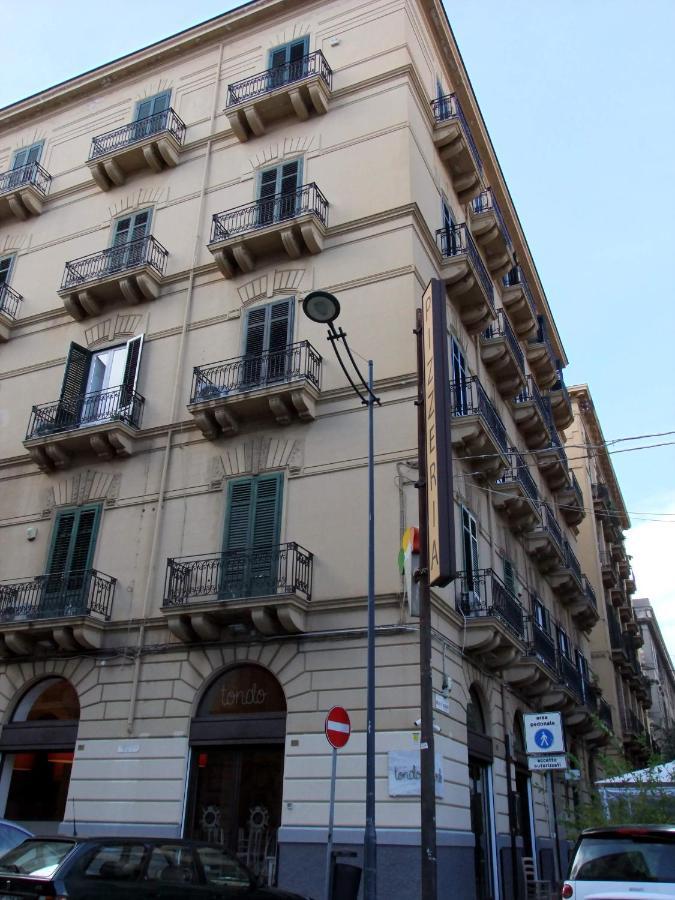 B&B L'Orlando Furioso Palermo Luaran gambar